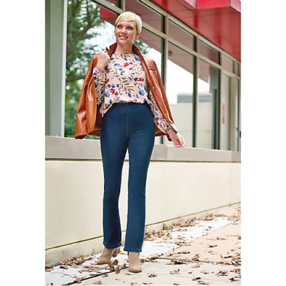 Denim & Co. Signature Perfect Flex Petite Pull-On‎ Jeans 20P - Picture 4 of 8